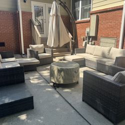 11-Piece Patio furniture (Gently used)