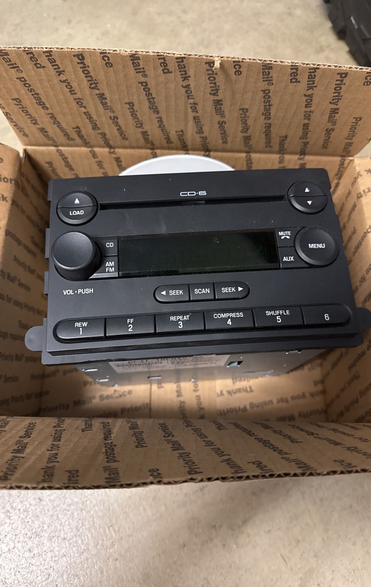 2006 Ford Double DIN CD / Stereo