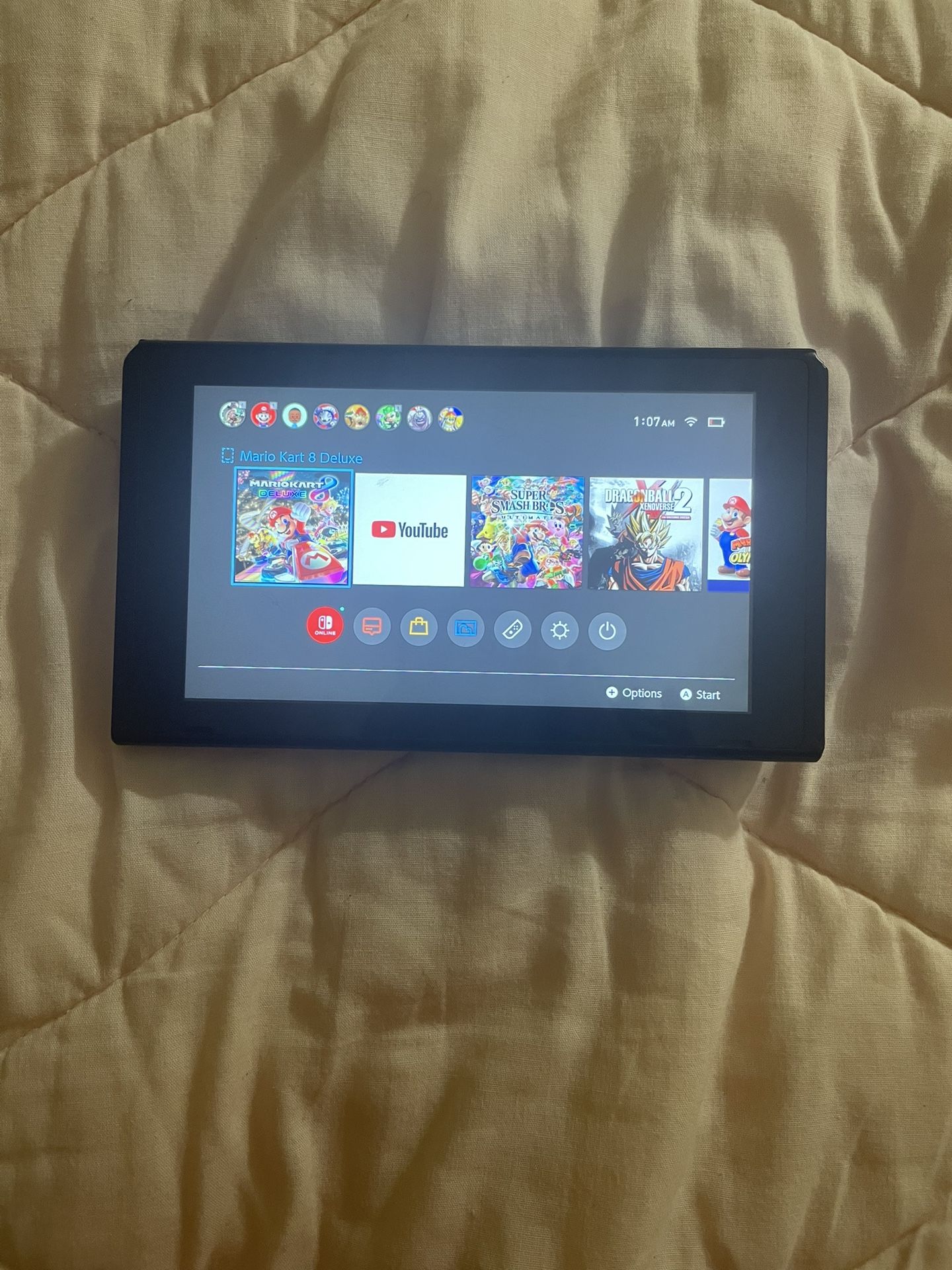 Nintendo Switch – Works, Needs Repairs (No Joy-Cons, Card Slot Issue)