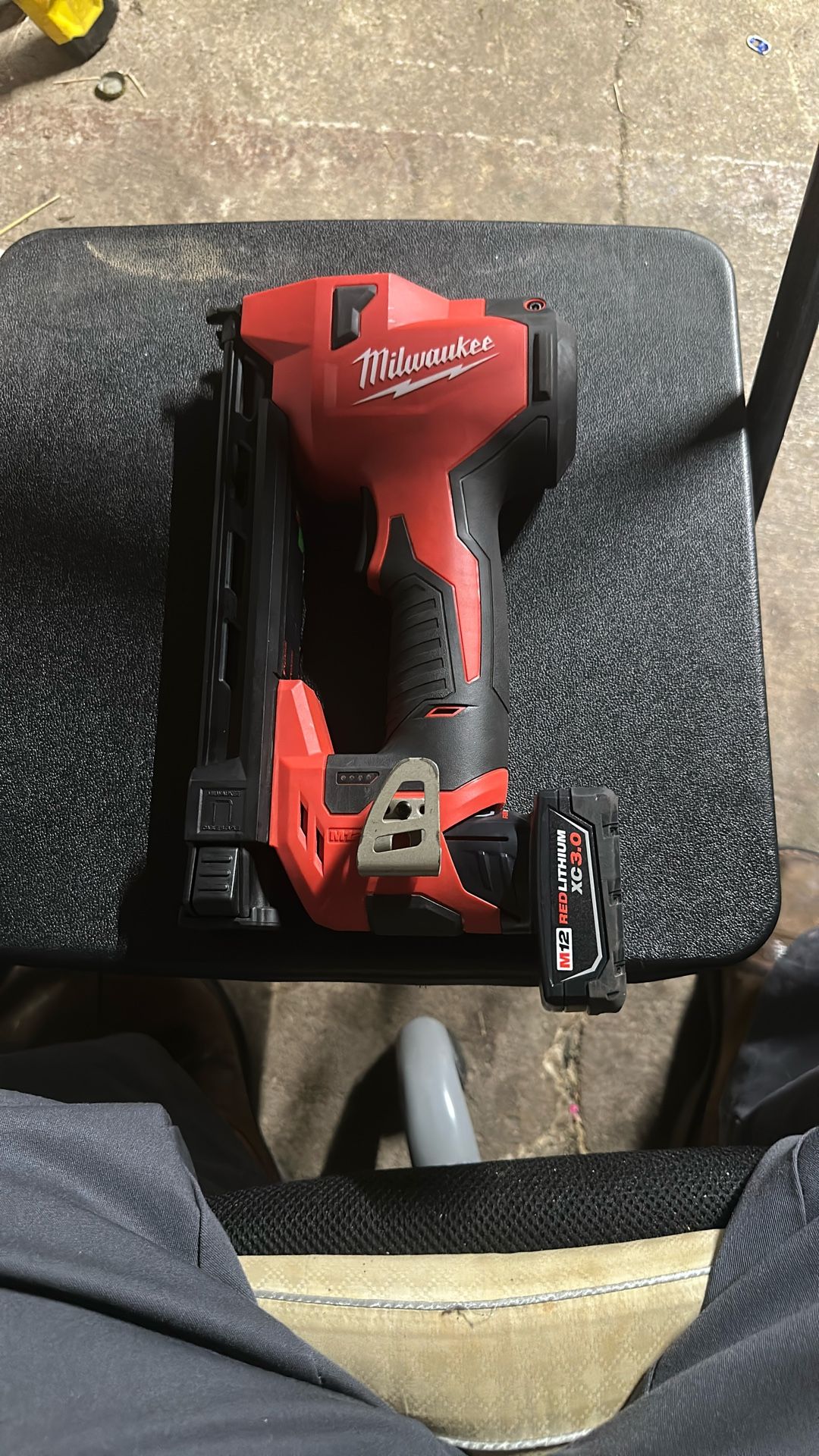 Milwaukee Staple Gun