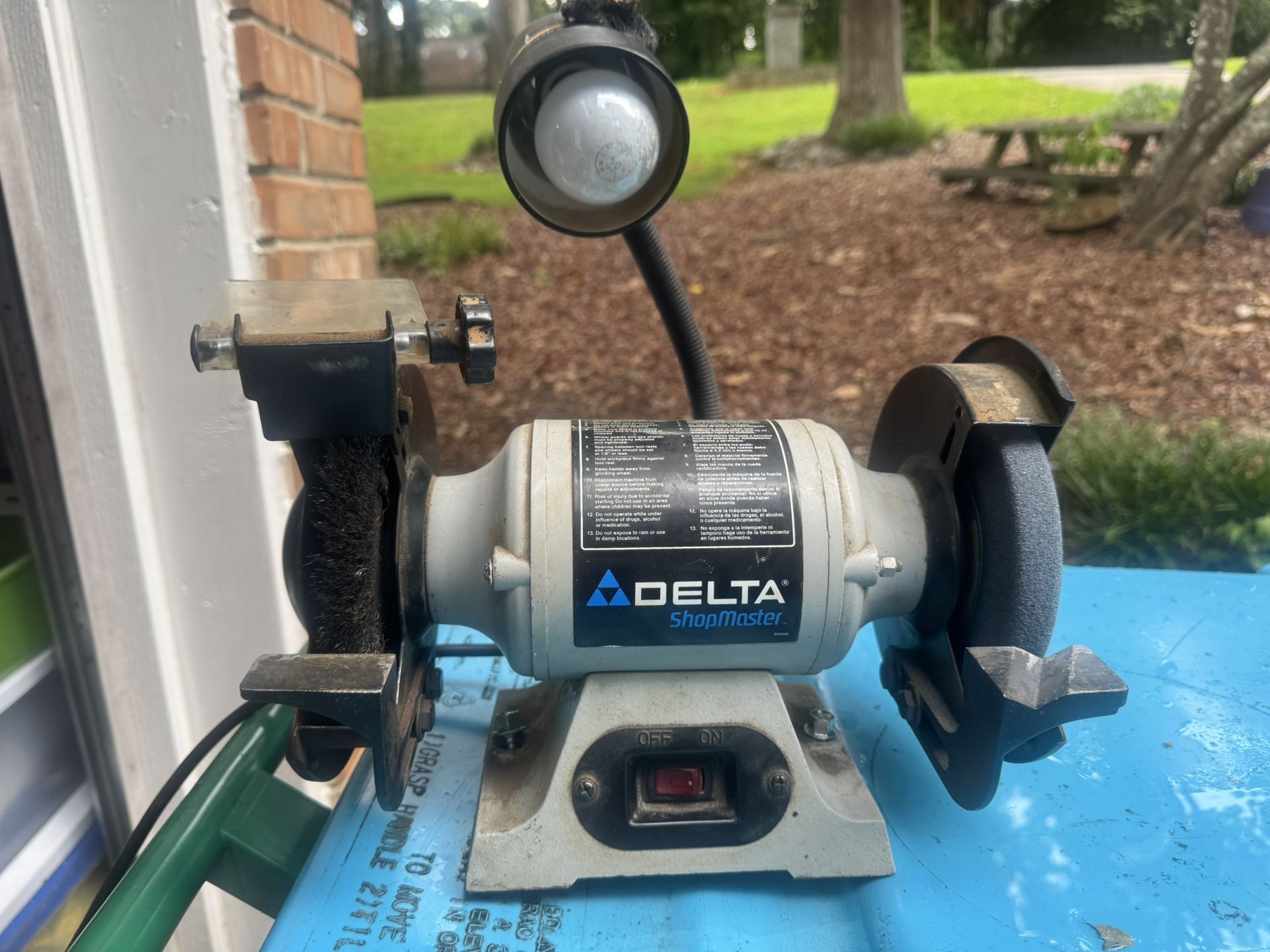 Delta Shopmaster Bench Grinder 