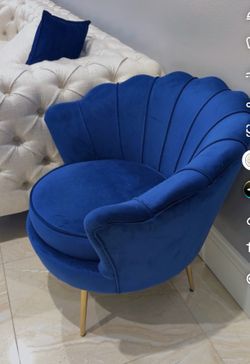 Blue accent chair