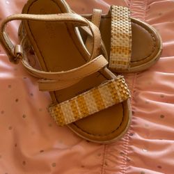 Old Navy Size 8 Sandals