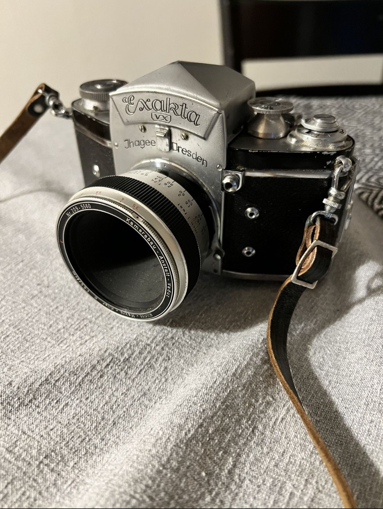 Exakta VX camera with KILFITT MAKRO KILAR E 4cm, 40mm 1:3.5 lens