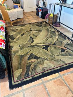 Approx 7’7” x 5’7” Tropical Area Rug