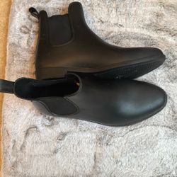 Women’s Rain Boots Size 9 