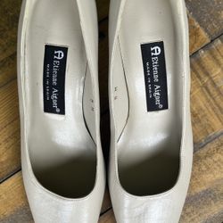 Vintage Etienne Aigner Cream Leather Pumps – Size 8