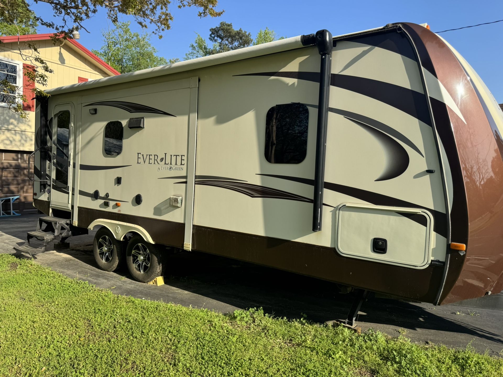 Everlite Camper For Sale