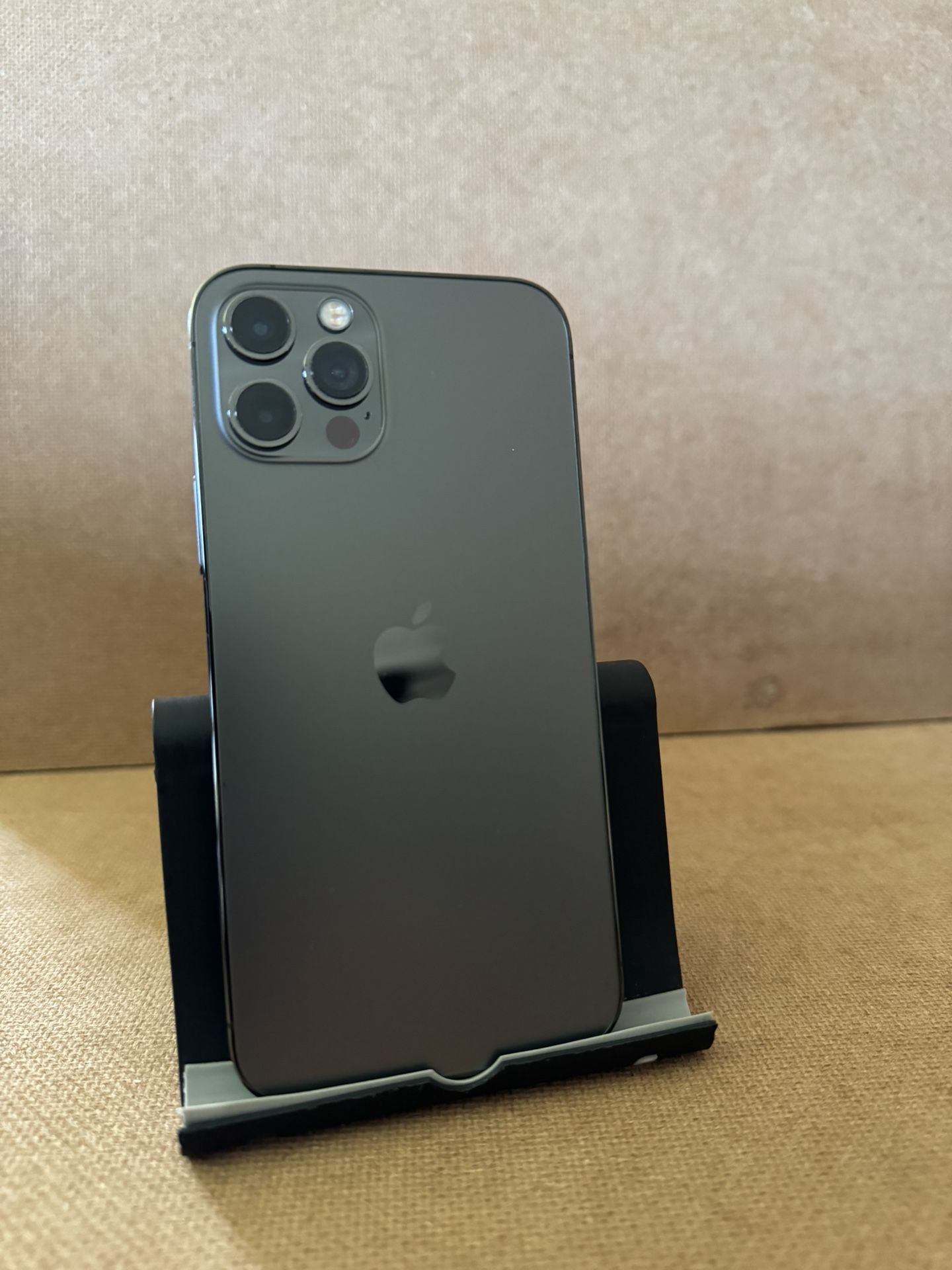 iPhone 13 Pro Max 128gb Gray 5g Att or cricket