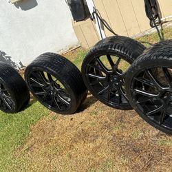 22 Inch Rims Black And Silver With Good Tires