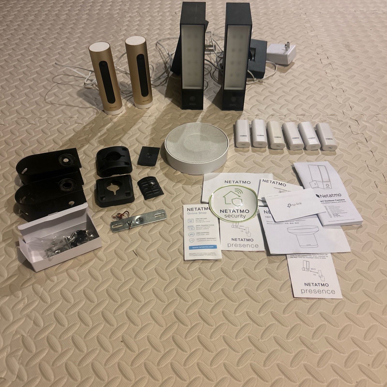 Netatmo Indoor/Outdoor Wireless Security Camera Smart Alarm System Set Kit