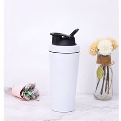 Simple Modern Stainless Steel Shaker Bottle with Ball 24oz | Metal Insulated Cup for Protein Mixes, Shakes and Pre Workout | Rally