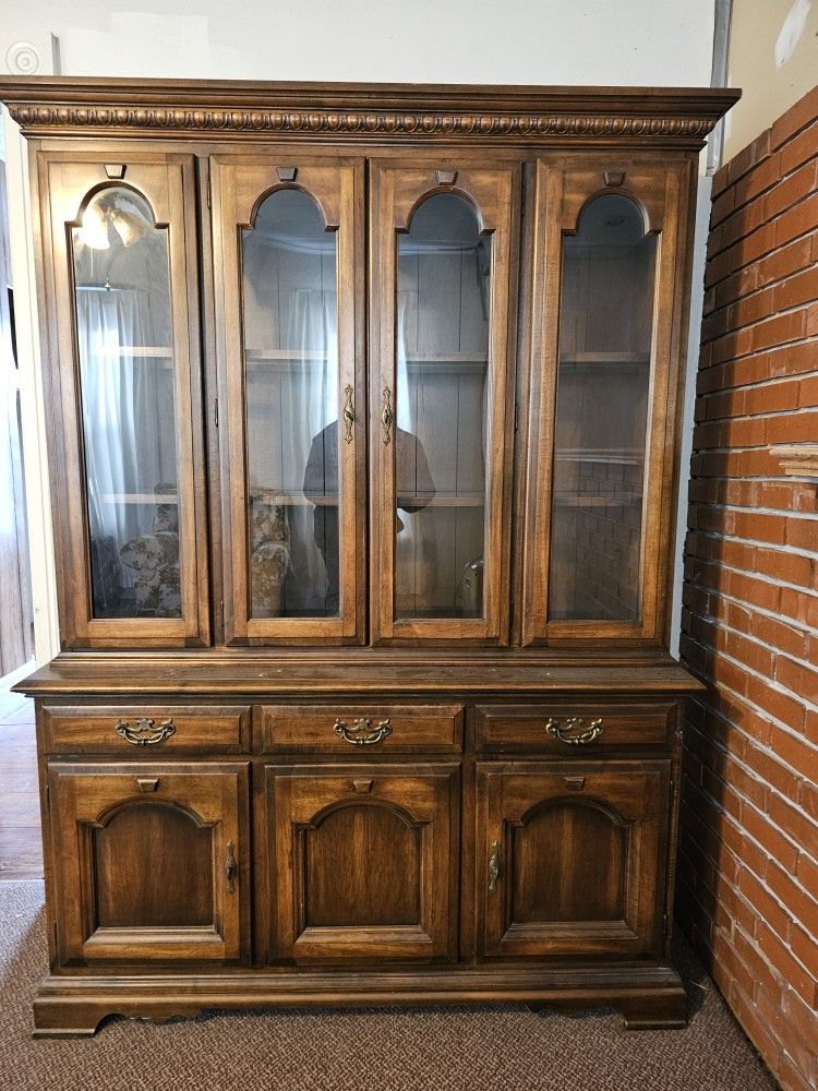 ANTIQUE CHINA HUTCH