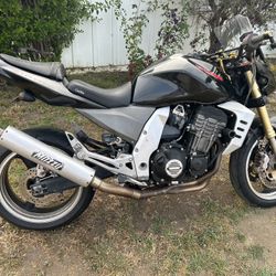 2003 Kawasaki Z1000 Motorcycle