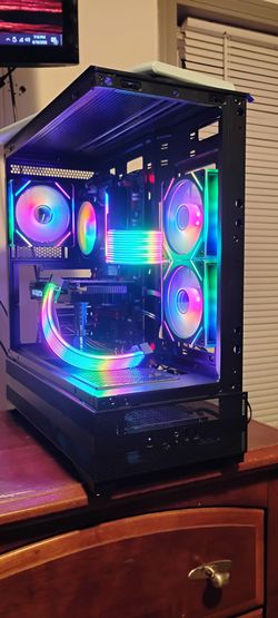 Gaming PC - i7 / XFX RX 580 8GB / 16GB DDR4 RAM / NVMe SSD + 1TB