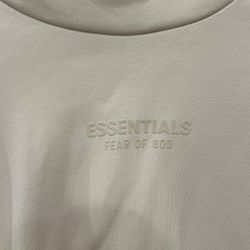Essential hoodie M Size
