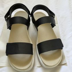 Black Solid Adjustable Strap Hook & Loop Flat Sandals Synthetic Casual Women