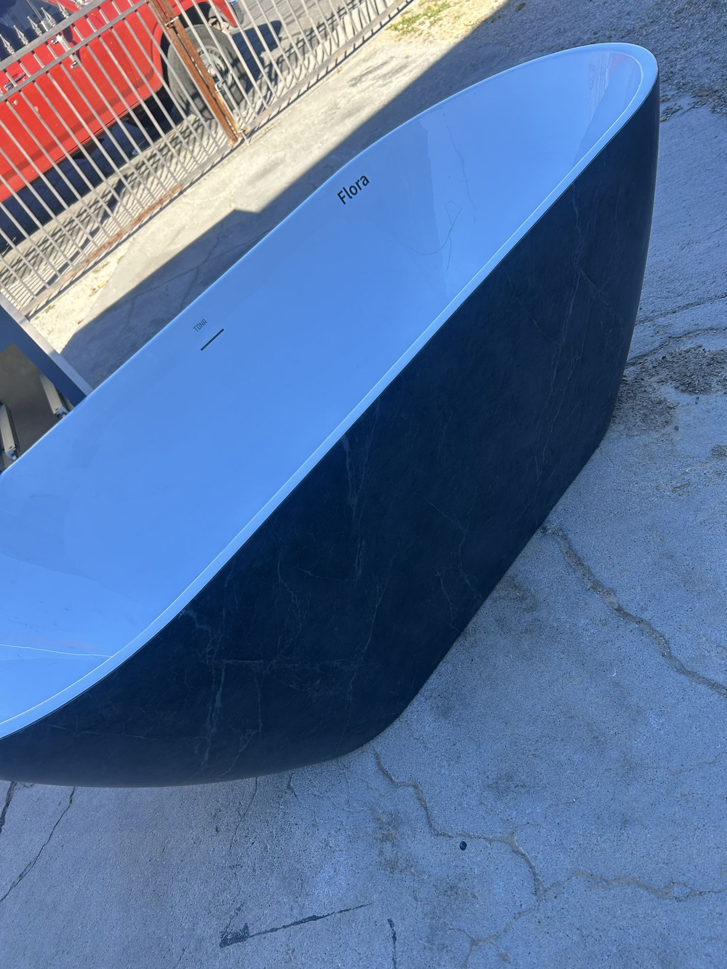 Fiber Glass Tub