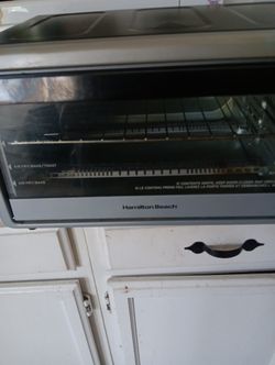 HAMILTON  Beach  Oven