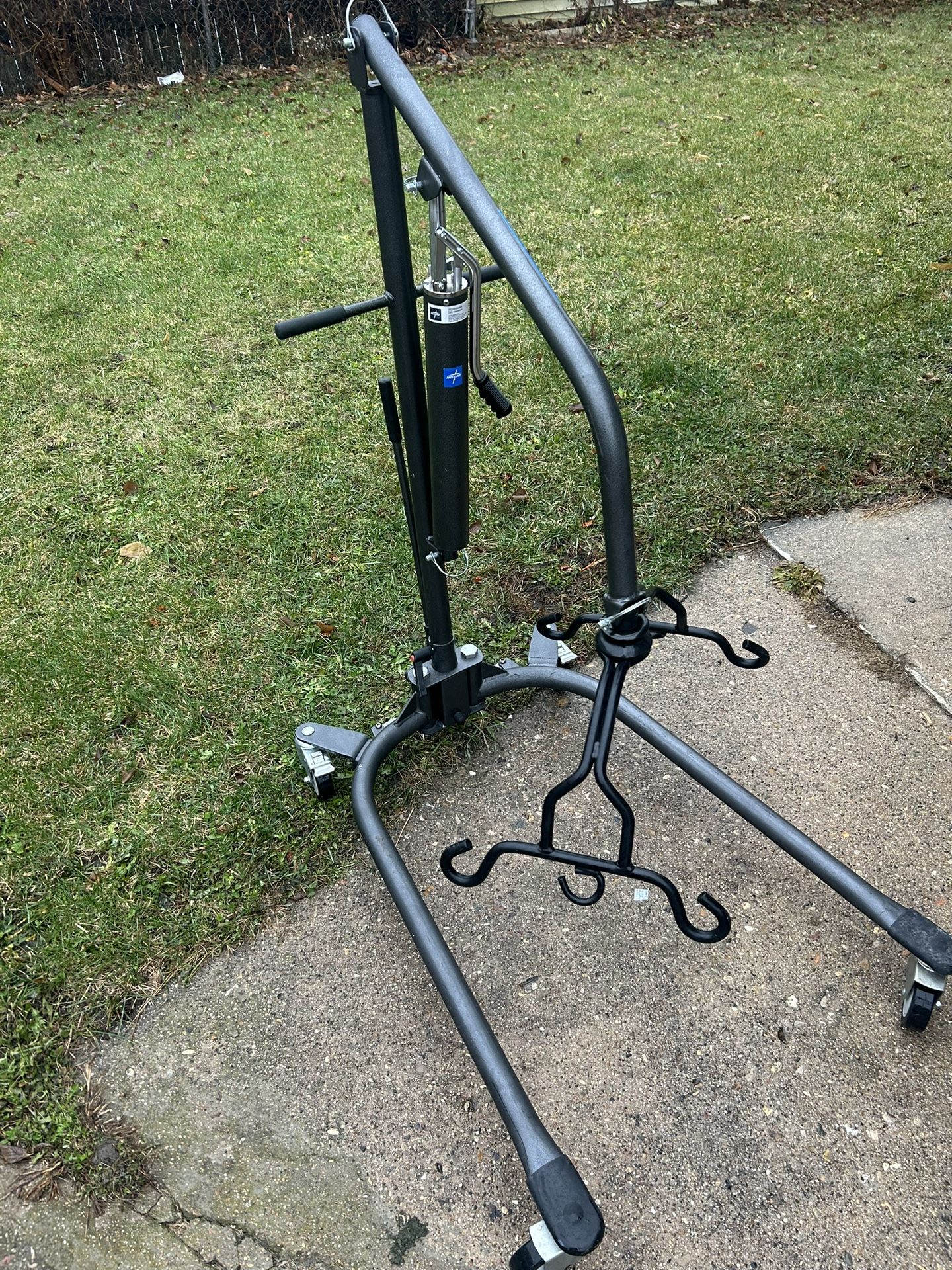 Medline Manual Hydraulic Patient Lift