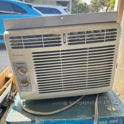 Frigidair Window Air Conditioner
