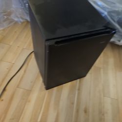 mini fridge freezer 