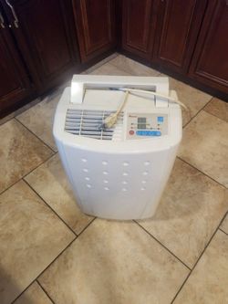 AMANA Dehumidifier