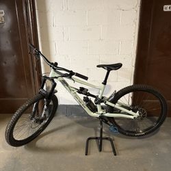 Specialized Status, Full suspension mountain bike