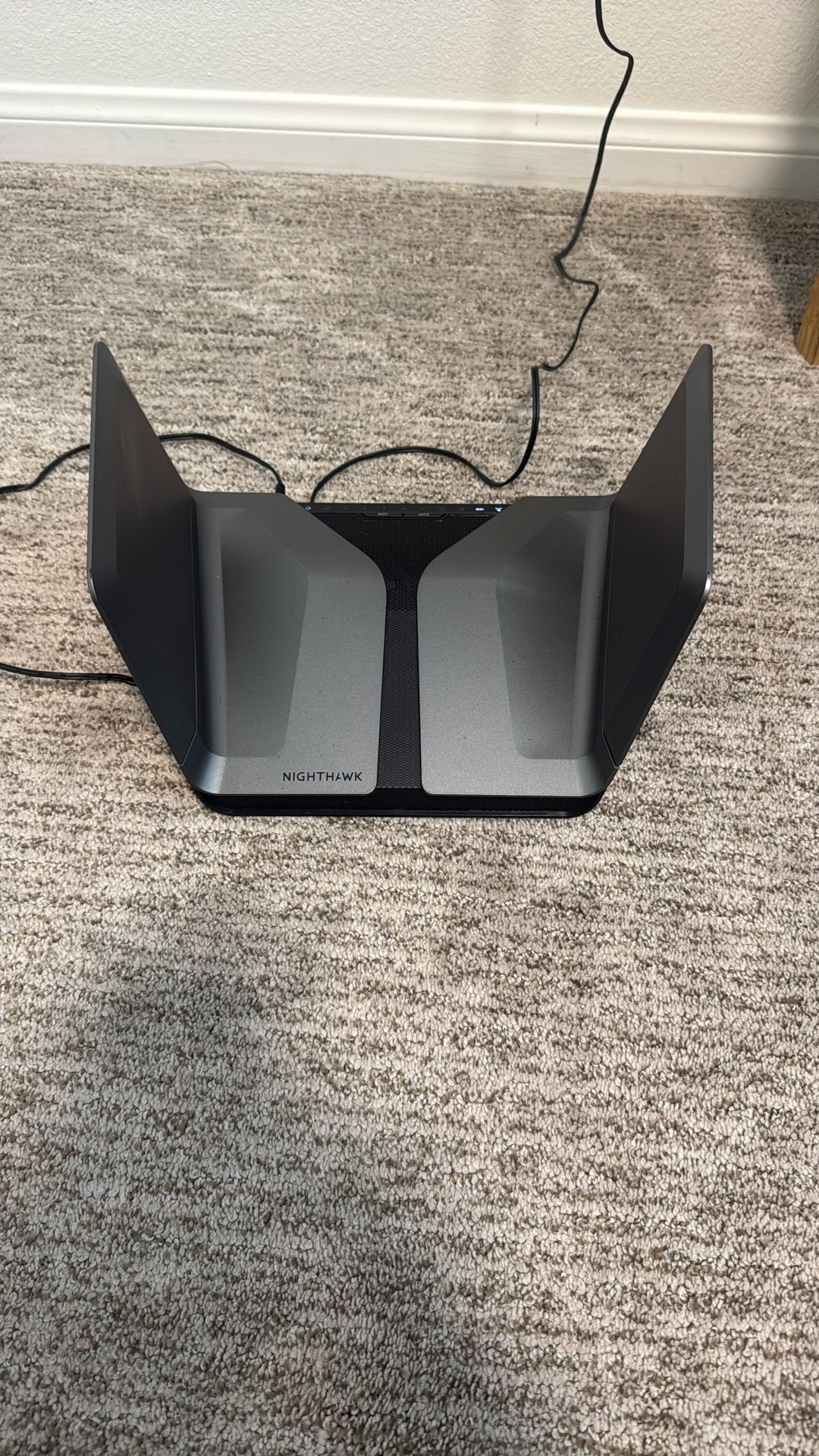 NETGEAR Nighthawk AX8 AX6000 8-Stream WiFi Router Model: RAX80 I