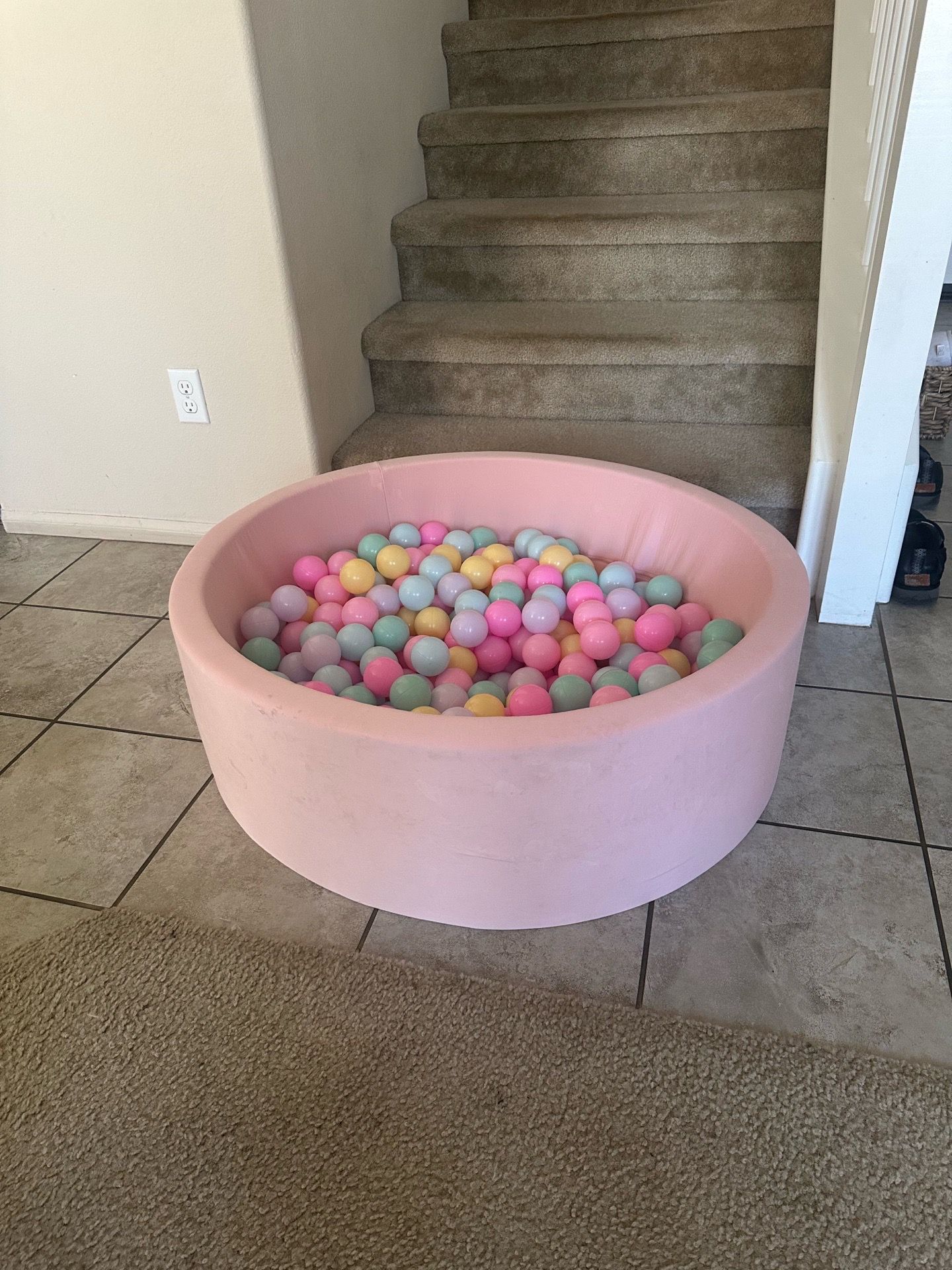 Ball pit included with the balls