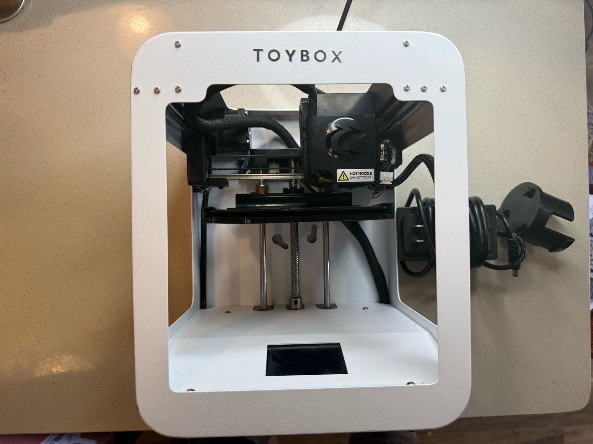 TOYBOX 3D printer Alpha 1.  WORKS!