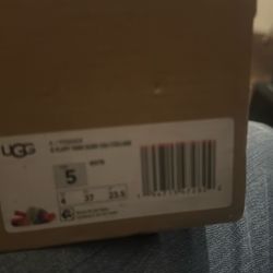 Ugg brand, new rainbow color