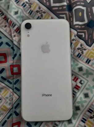 iPhone XR 64 GB (white)