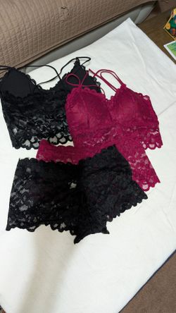 Lace lingerie sets