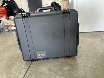 PELICAN STORM CASE IM2700 BRAND NEW