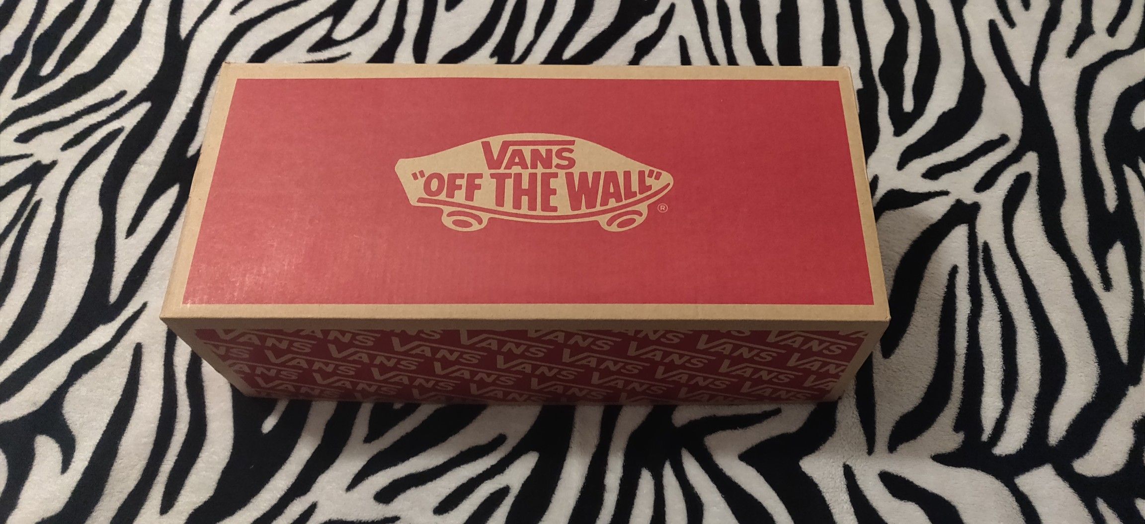 TRUE WHITE VANS SIZE 12