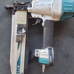 Makita 7/16 Medium Crown Stapler 