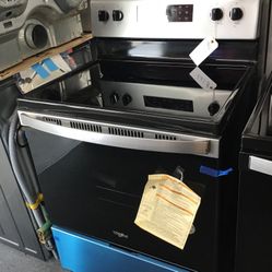 New Scratch And Dent Whirlpool 5 Burner Glass Top Stainless Steel Range. 1 year Warranty 