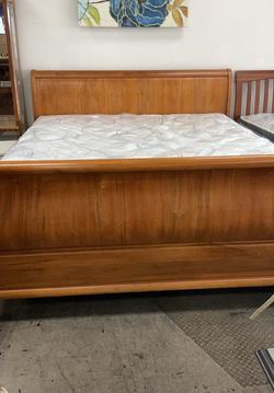 ETHAN ALLEN Cal California King Bed Frame Headboard Footboard With Mattress And Boxspring