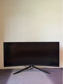 Curved Monitor (Acer)