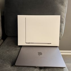 MacBook Air 15” A3114
