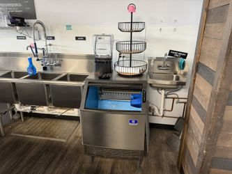 Commercial Ice Machine