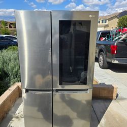 Free LG fridge. Does not cool