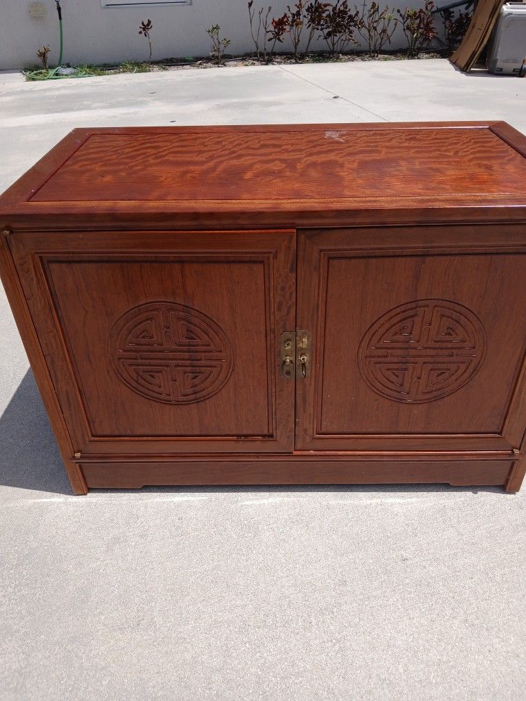 RARE VINTAGE AUTHENTIC CHINESE ROSEWOOD CABINET/SIDEBOARD 25" HIGH, 36" ACROSS, 19" DEEP