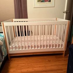Baby Crib With Mattress Never Used 