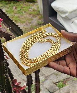 I Deliver 14k gold plated Chain