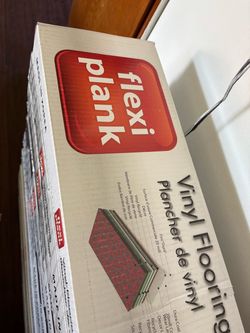 Vinyl floor , 19 boxes 450 feet