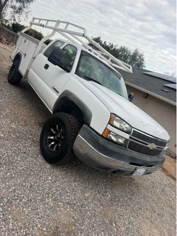 2005 Chevy 2500hd 2wd v8 6.0