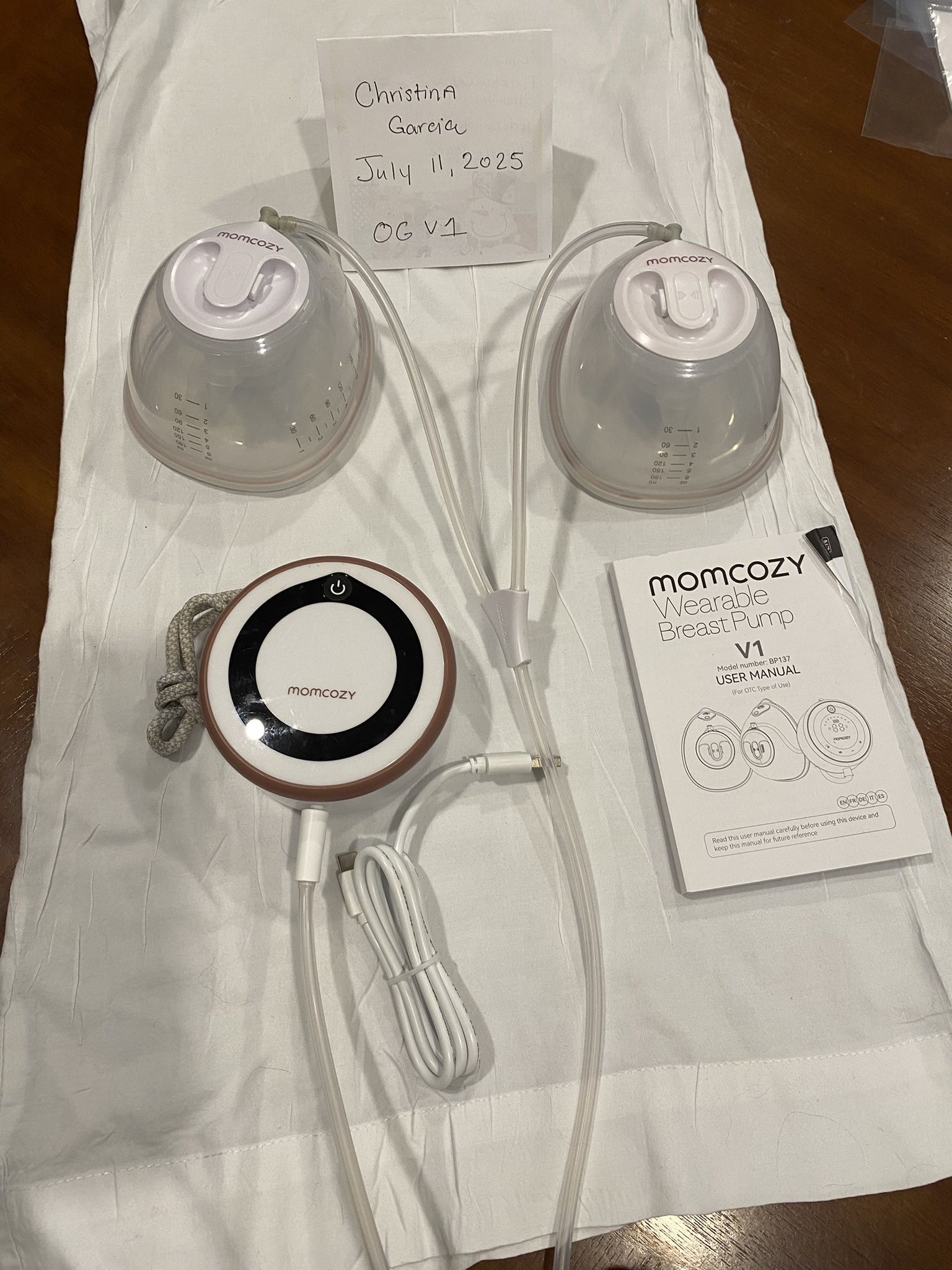 Momcozy OG V1