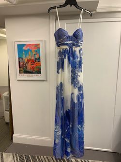Aqua Dresses Blue & White Silk Blend Formal Maxi Gown - Size 2